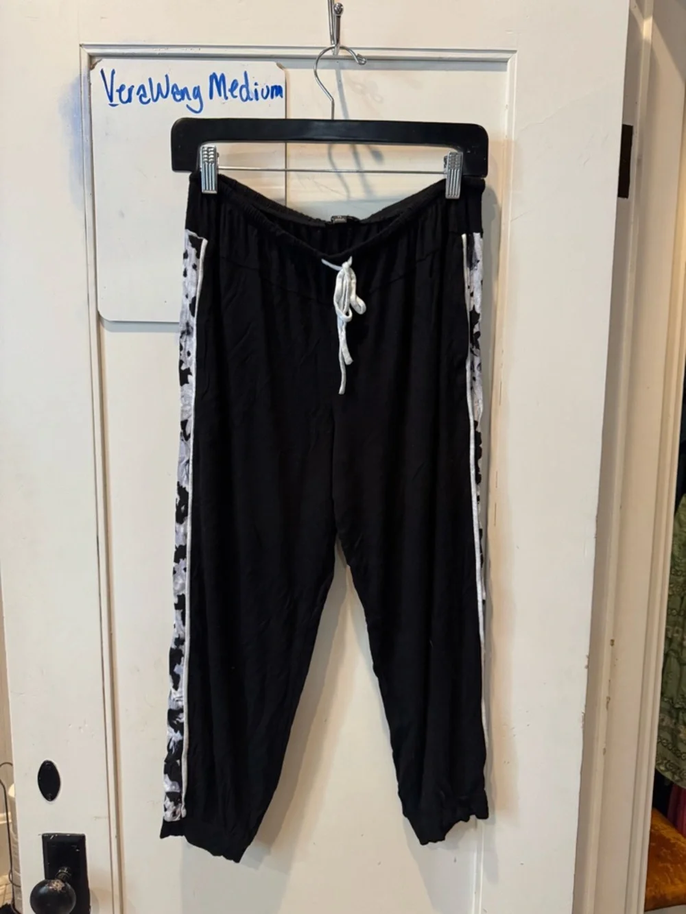 Simply Vera Vera Wang Black Jogger Pants Buttery Soft Feel